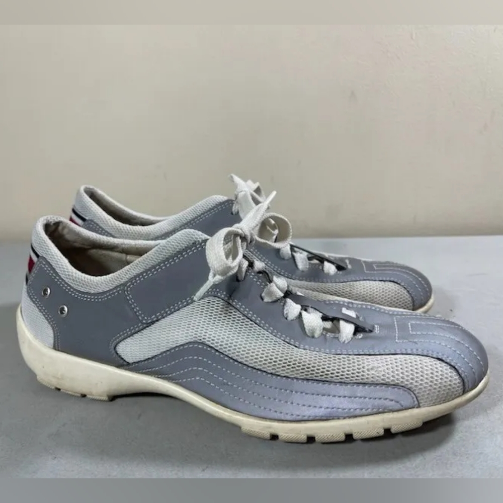 DONALD J PLINER MADE IN ITALY WOMEN'S GRAY SPORT TRAVEL SNEAKERS SIZE 9M